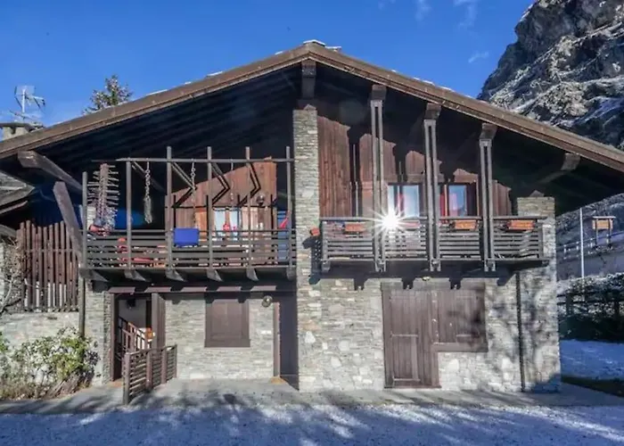 Modest & Cheap Tavern For A Spartan Retreat